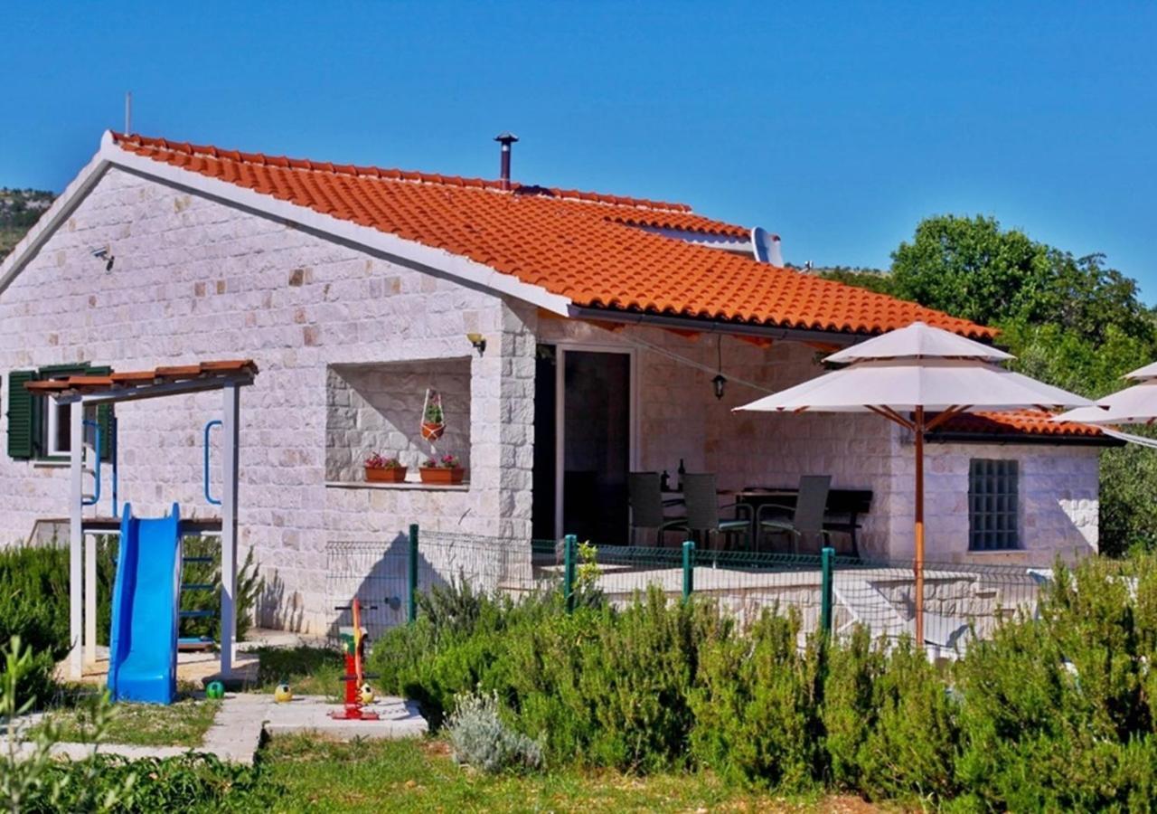 Flamingo - House With Private Pool Villa Gornji Seget Kültér fotó