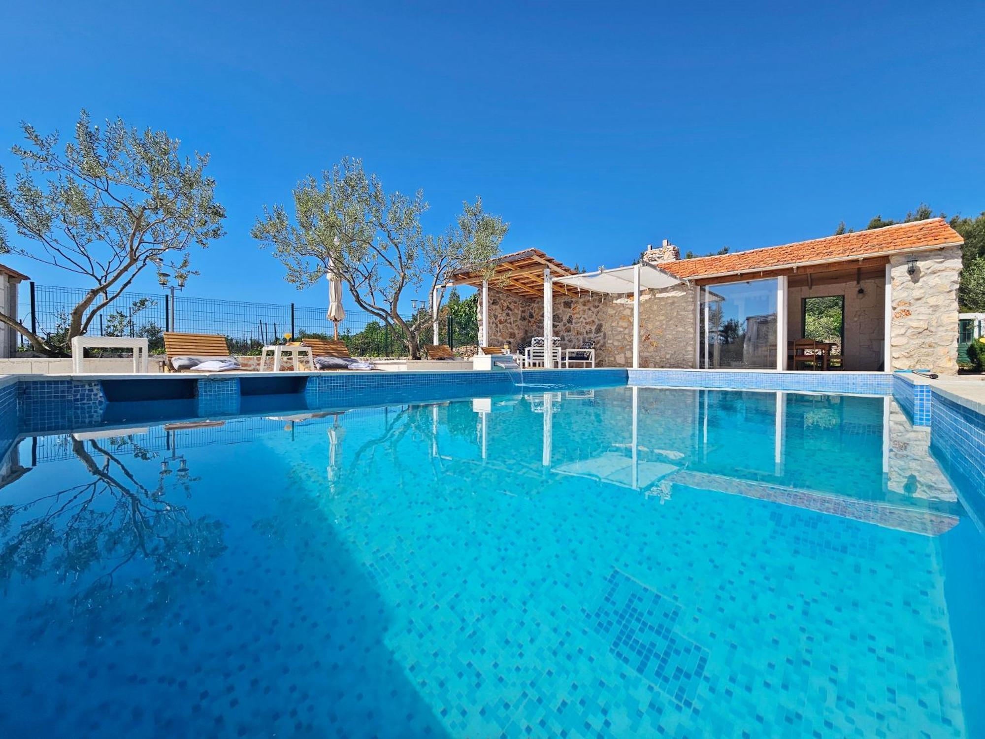Flamingo - House With Private Pool Villa Gornji Seget Kültér fotó