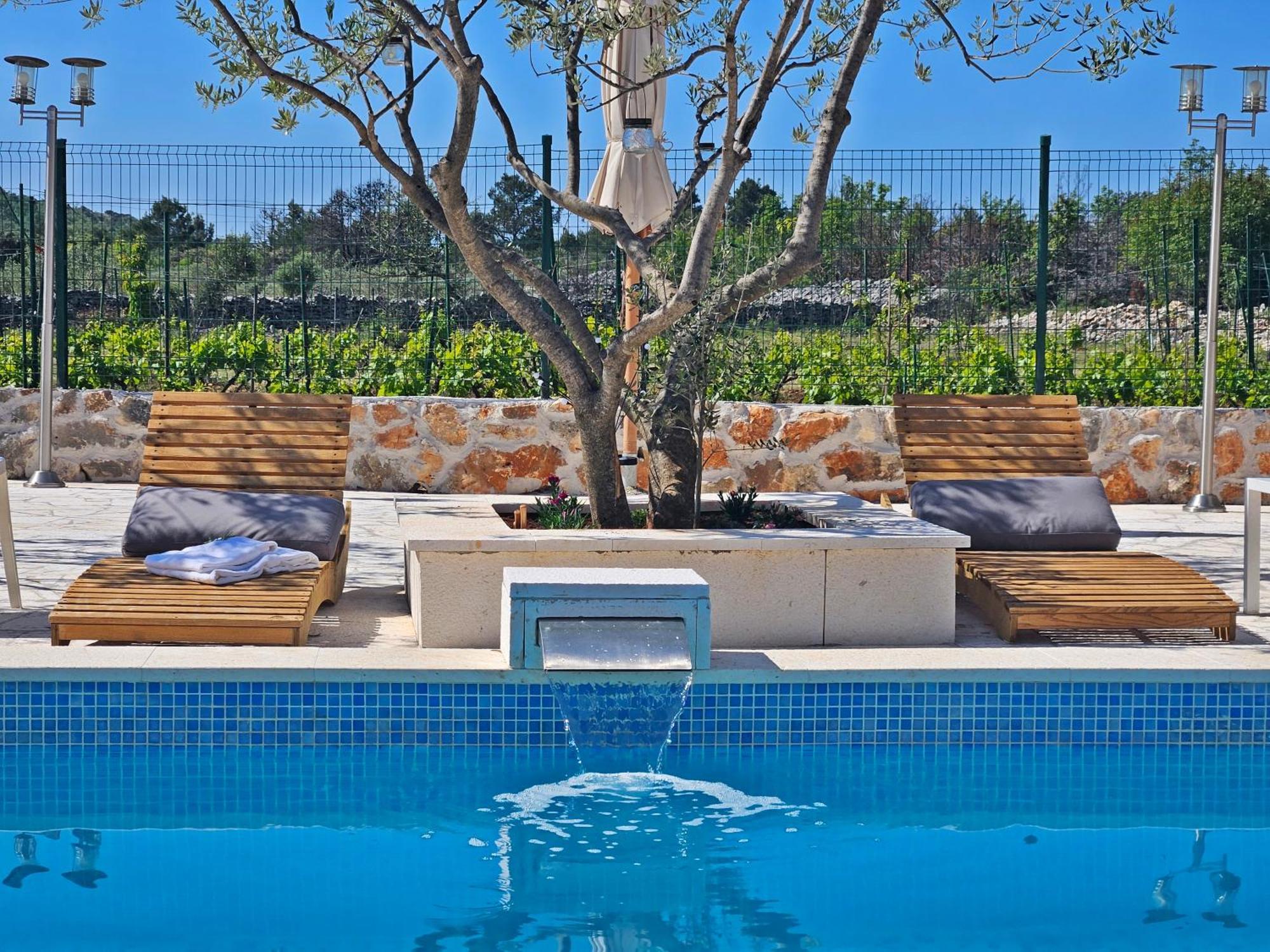 Flamingo - House With Private Pool Villa Gornji Seget Kültér fotó