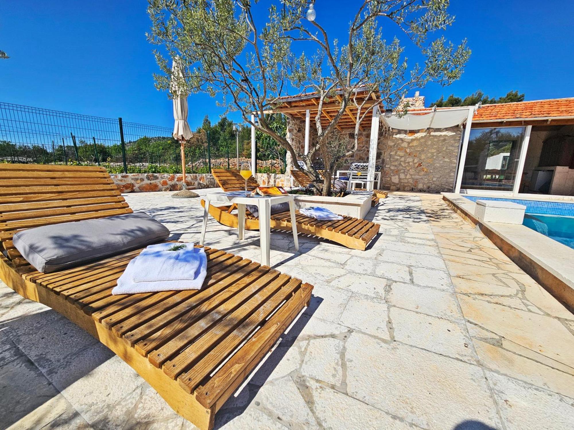 Flamingo - House With Private Pool Villa Gornji Seget Kültér fotó
